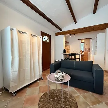 Studio Avec Jacuzzi, Exterieur Et Parking Privatif *